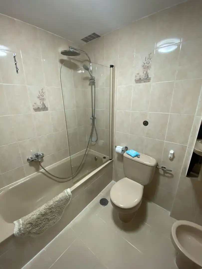 Bathroom of Flat for sale in Manzanares  with Air Conditioner, Heating and Storage room