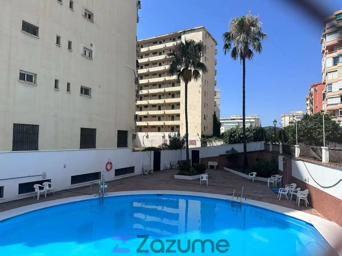 Piscina de Piso de alquiler en Fuengirola con Aire acondicionado, Parquet y Piscina