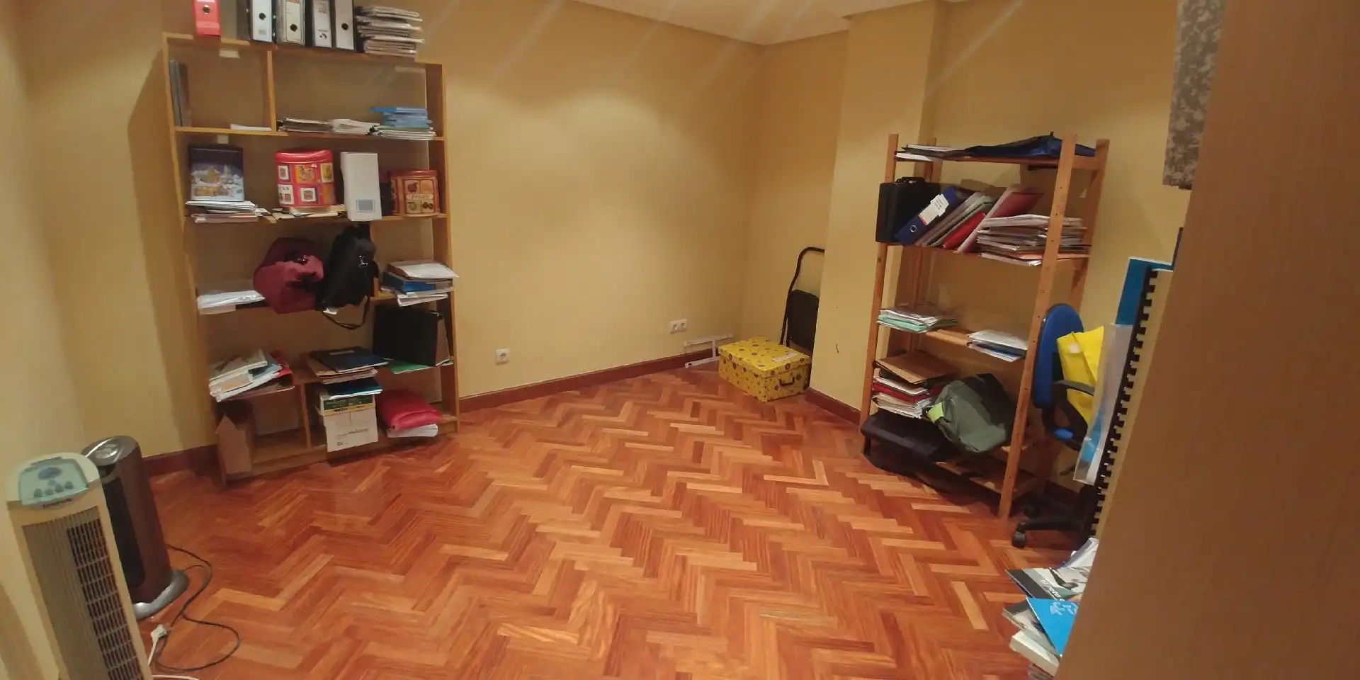 Office for sale in Campo de la Juventud