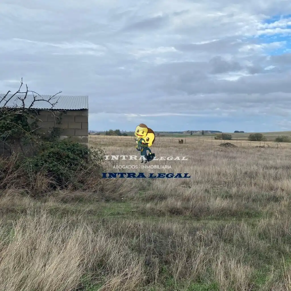 Land for sale in Miranda de Azán