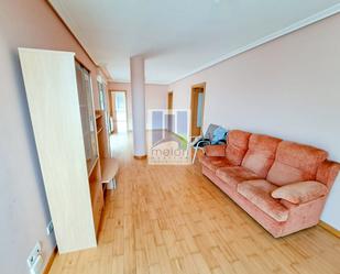 Sala d'estar de Pis en venda en Burgos Capital amb Traster