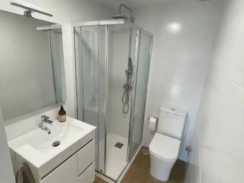 Baño de Piso en venta en A Cañiza  , Pontevedra