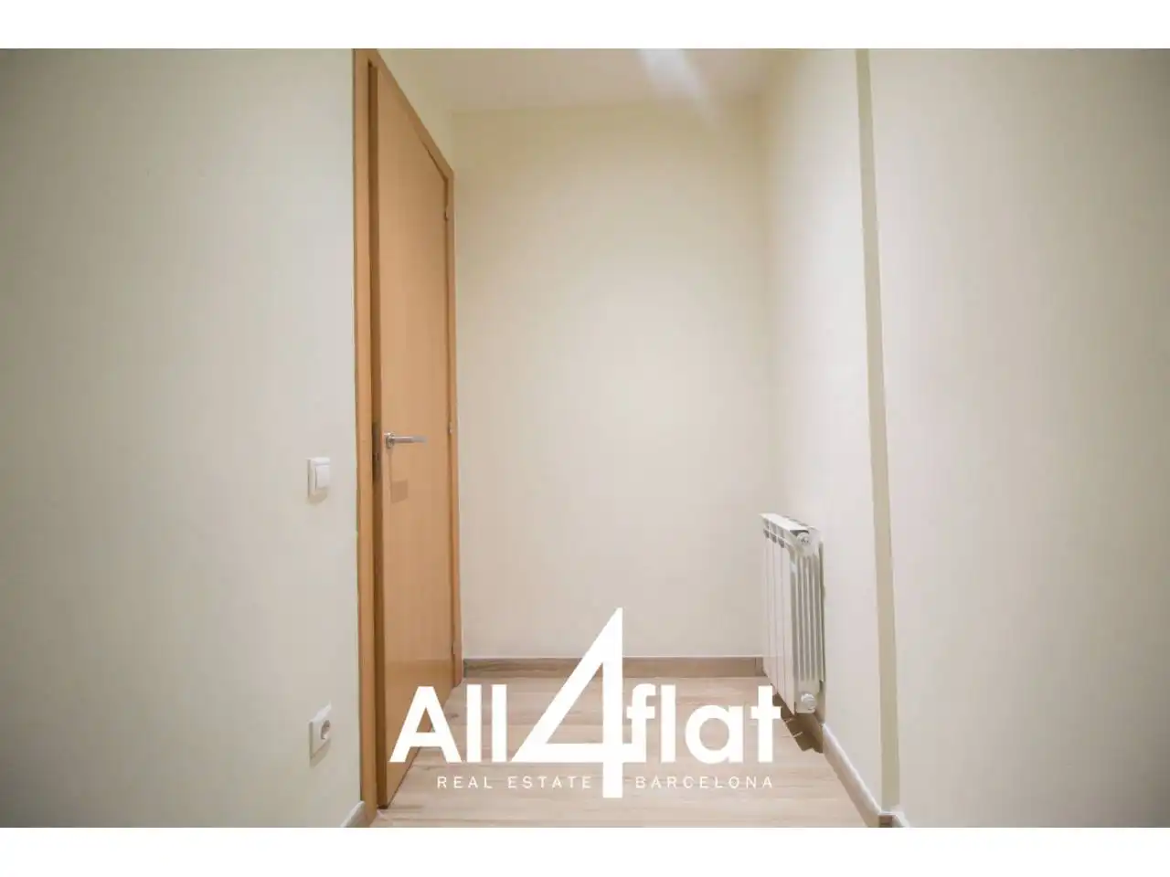 Flat for rent in Barcelona  with Parquet flooring, Terrace and Furnished