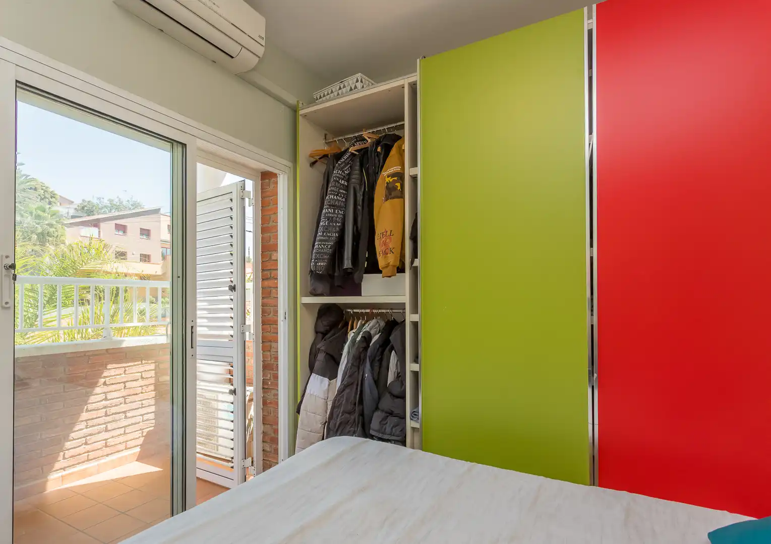 Habitación de Casa o chalet en venta en Gavà con Calefacción, Piscina y Horno