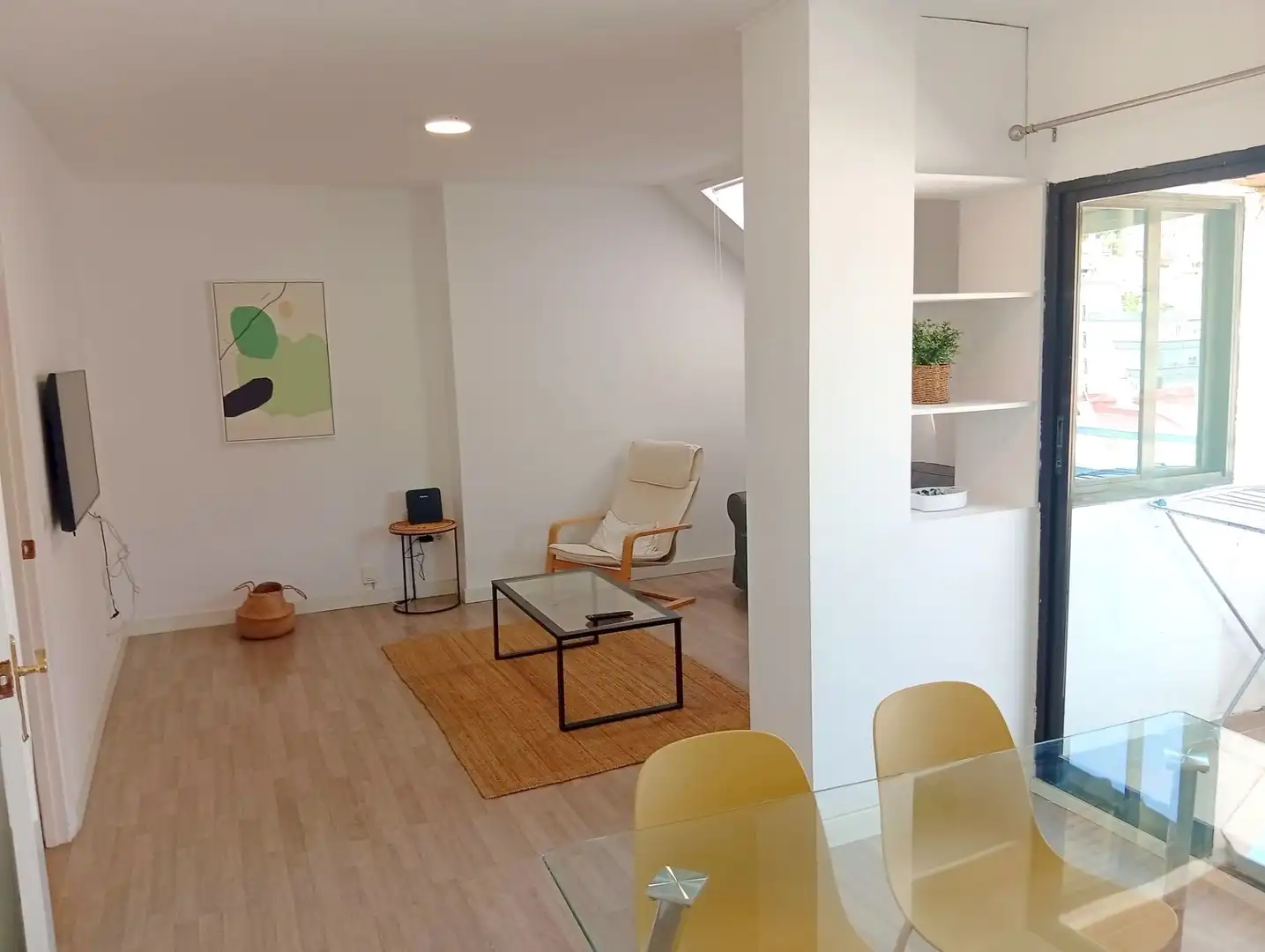 Living room of Flat for rent in Málaga  with Air Conditioner, Terrace and Furnished