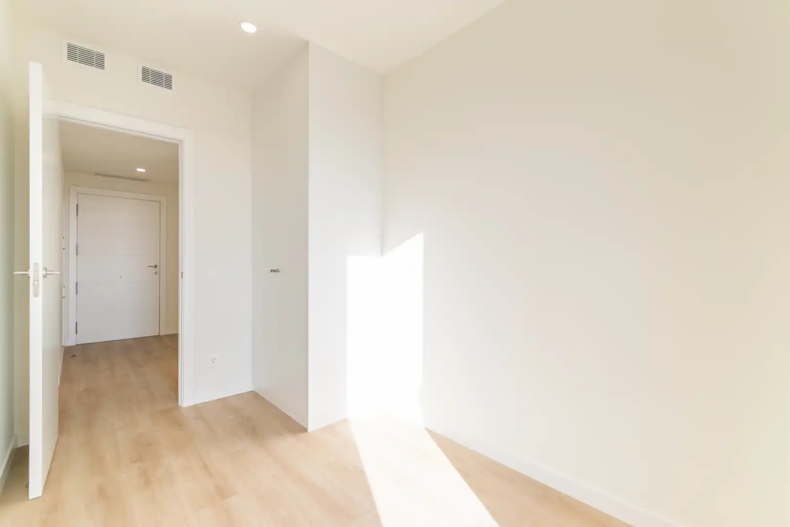 Habitación de Piso de alquiler en Esplugues de Llobregat con Aire acondicionado, Calefacción y Terraza