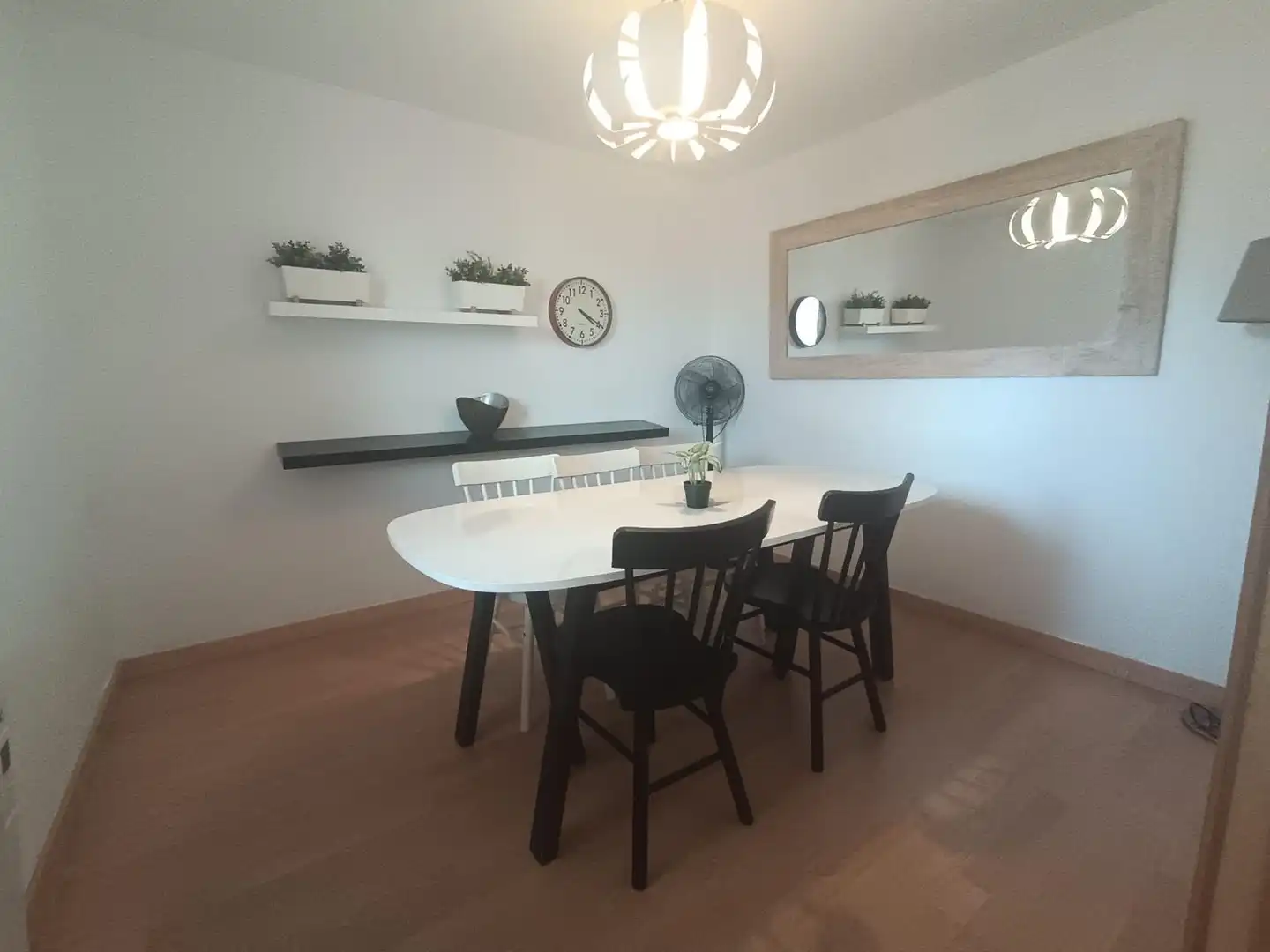 Flat with terrace for sale in Carrer de la Diputació, imagen 2