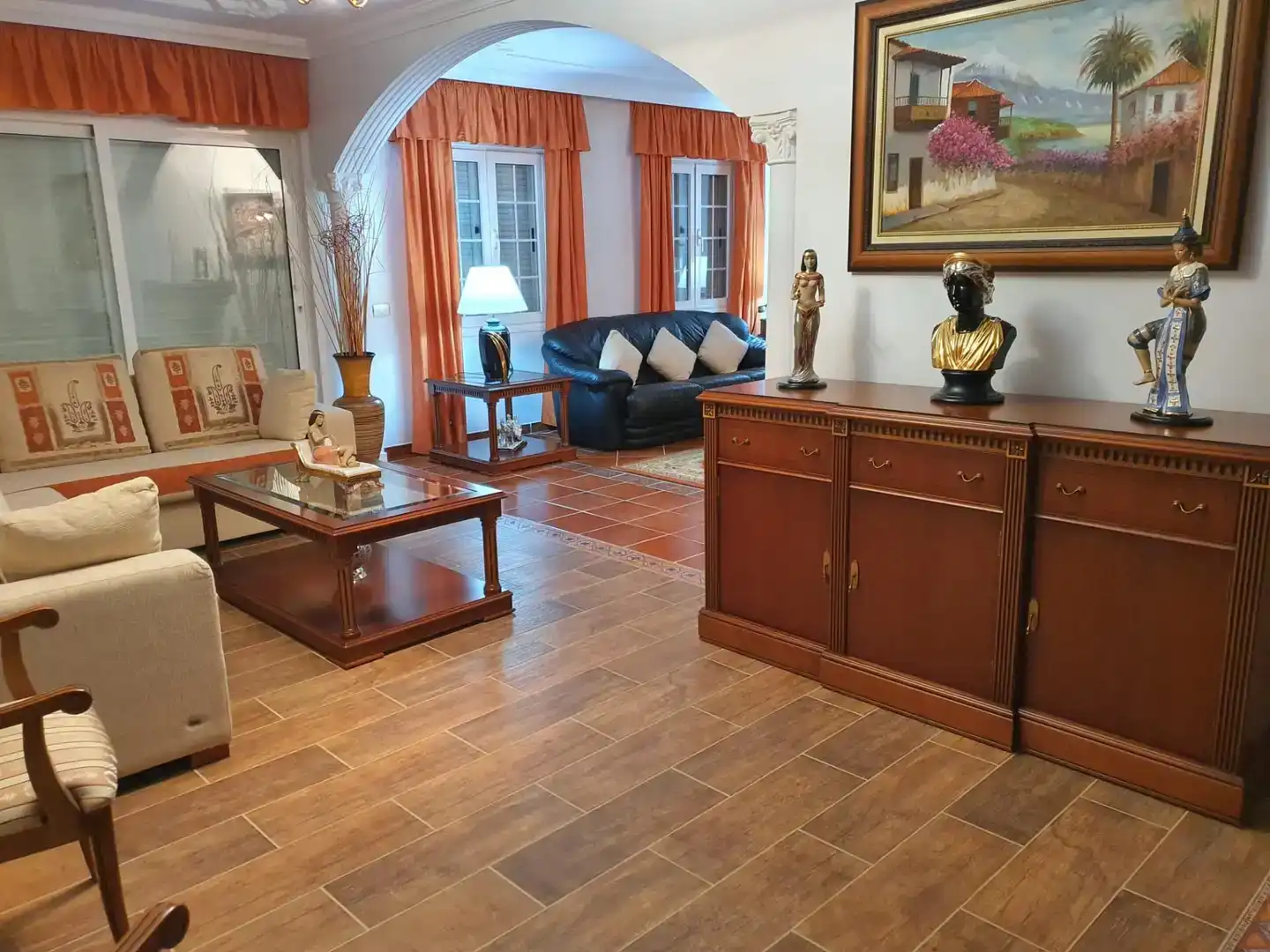 Sala d'estar de Casa o xalet en venda en Machado - Las Barreras