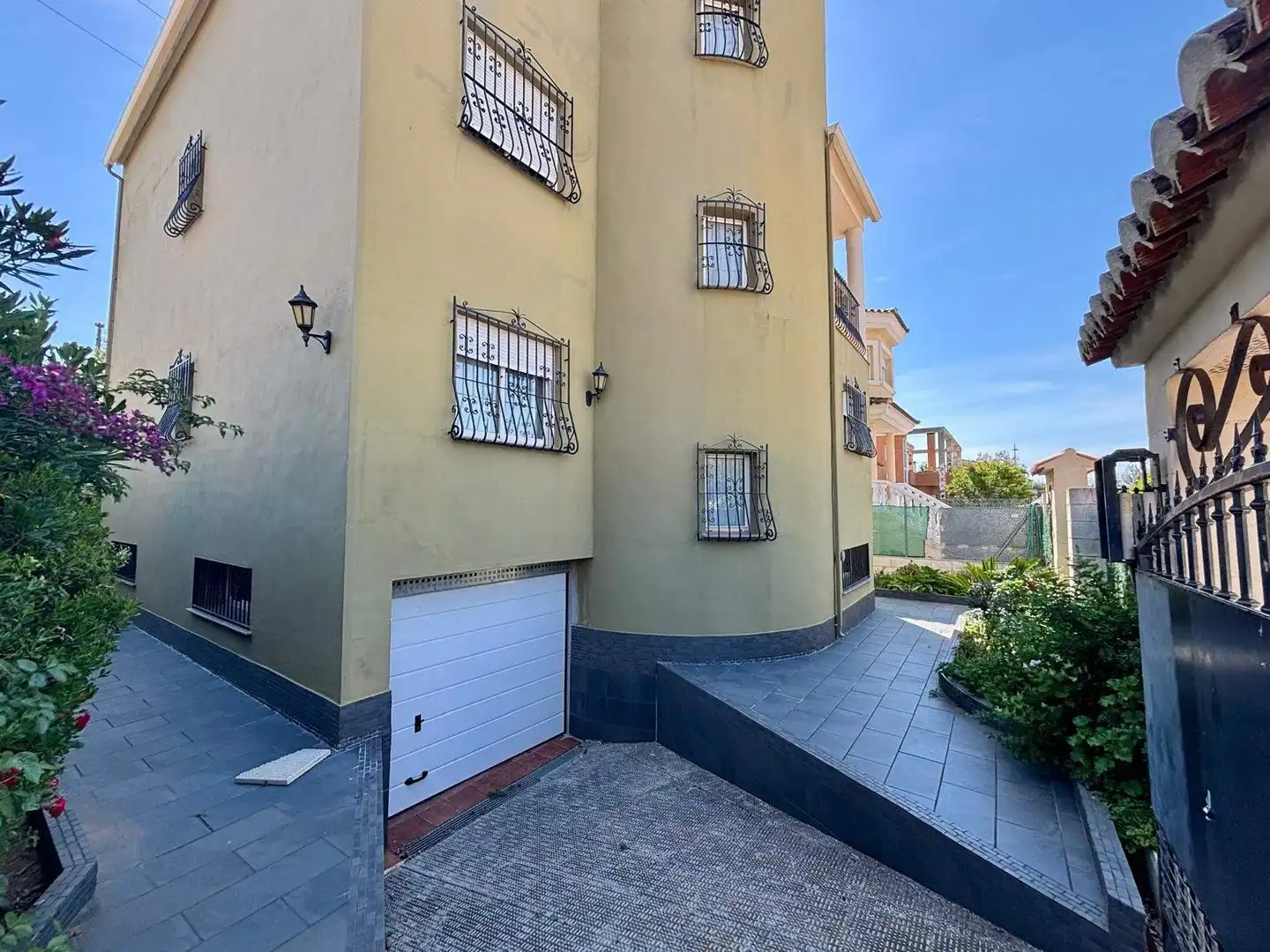 Exterior view of Houses for sale in Daimús  with Private garden, Terrace and Storage room