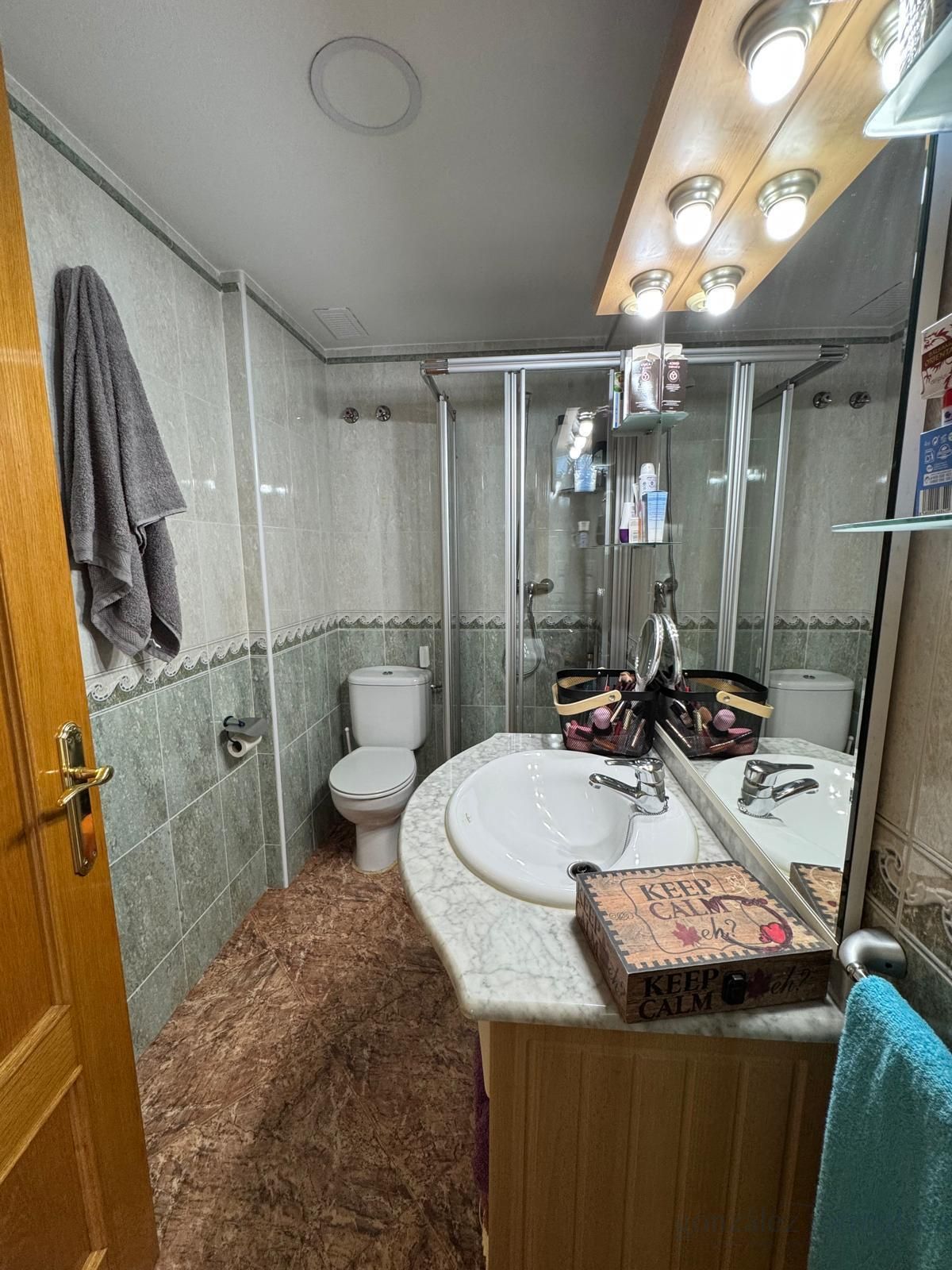 Baño de Piso en venta en Lorca con Terraza, Trastero y Amueblado