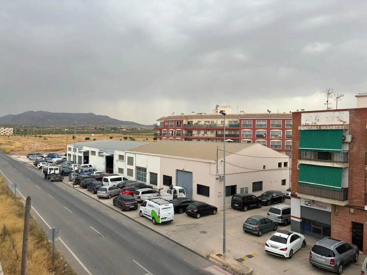 Vista exterior de Pis en venda en El Pinós / Pinoso amb Balcó
