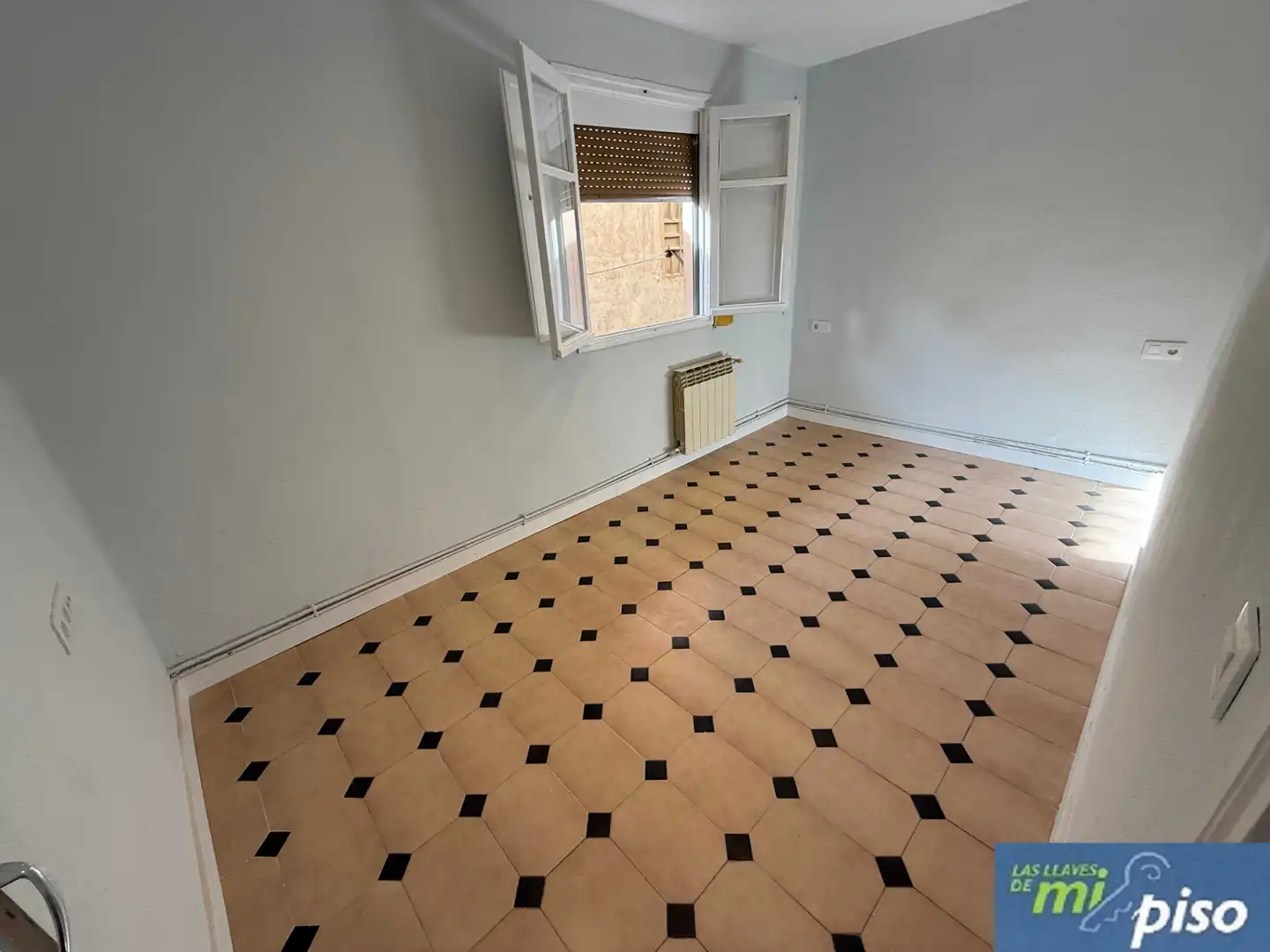 Dormitori de Pis en venda en Valladolid amb Calefacció, Parquet i Forn