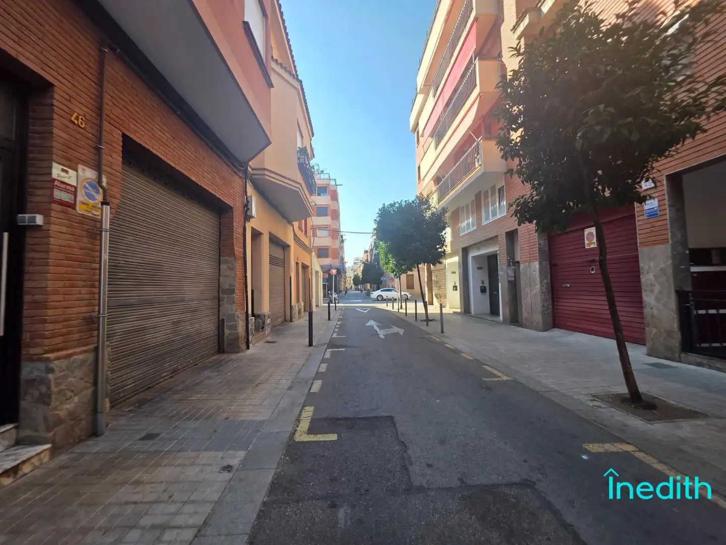 Exterior view of Flat for sale in L'Hospitalet de Llobregat  with Air Conditioner, Heating and Parquet flooring