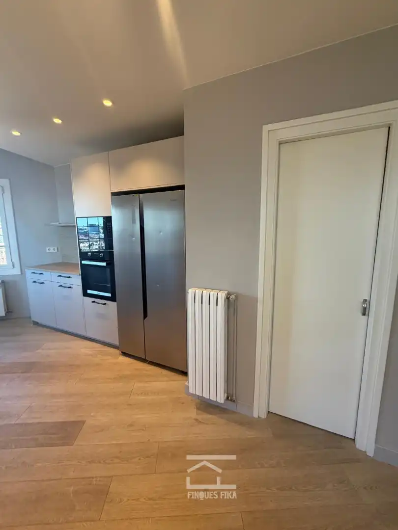 Cocina de Ático de alquiler en Barcelona con Aire acondicionado, Calefacción y Parquet