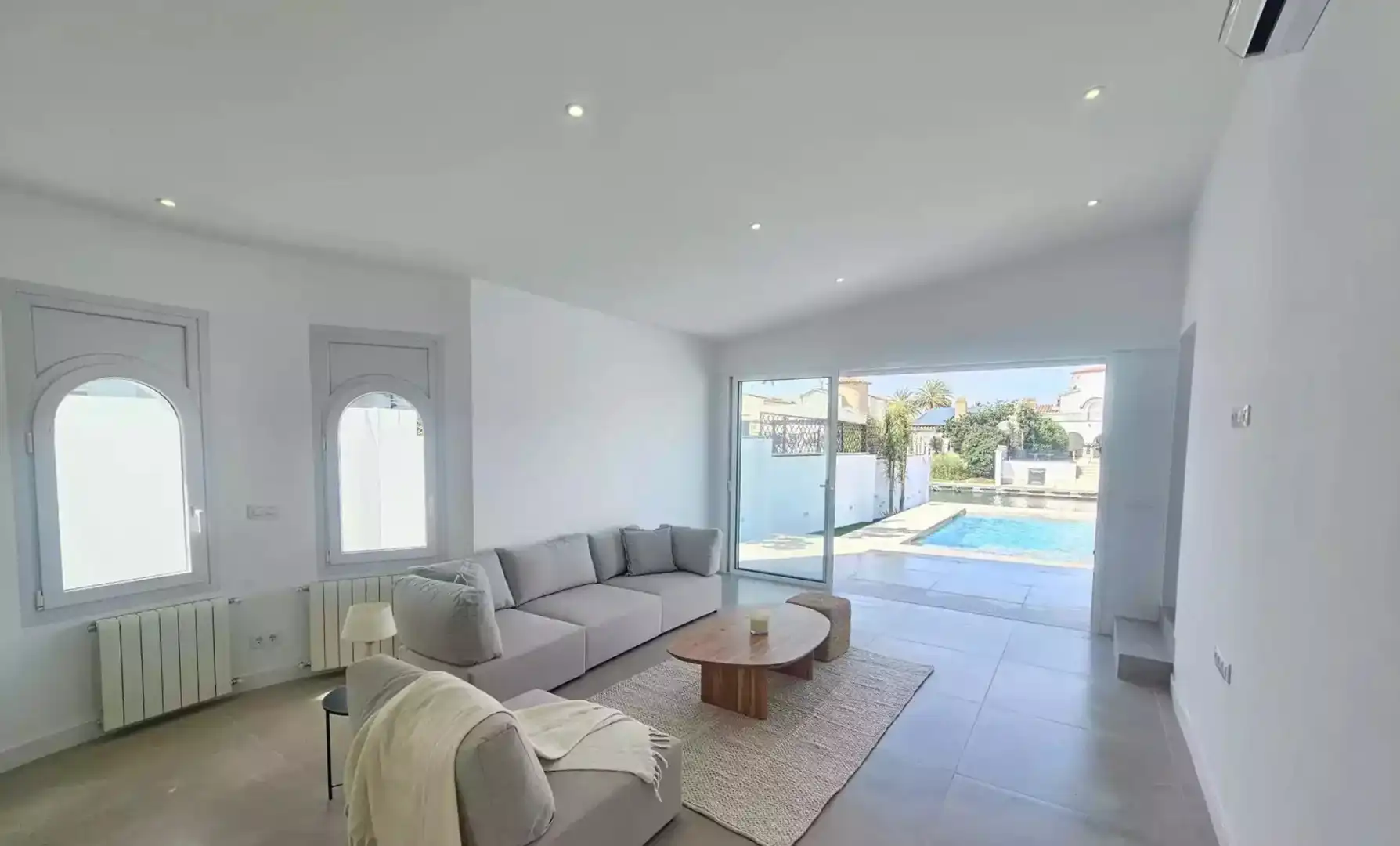 Sala d'estar de Casa o xalet en venda en Centre - Sant Josep - Sanfeliu