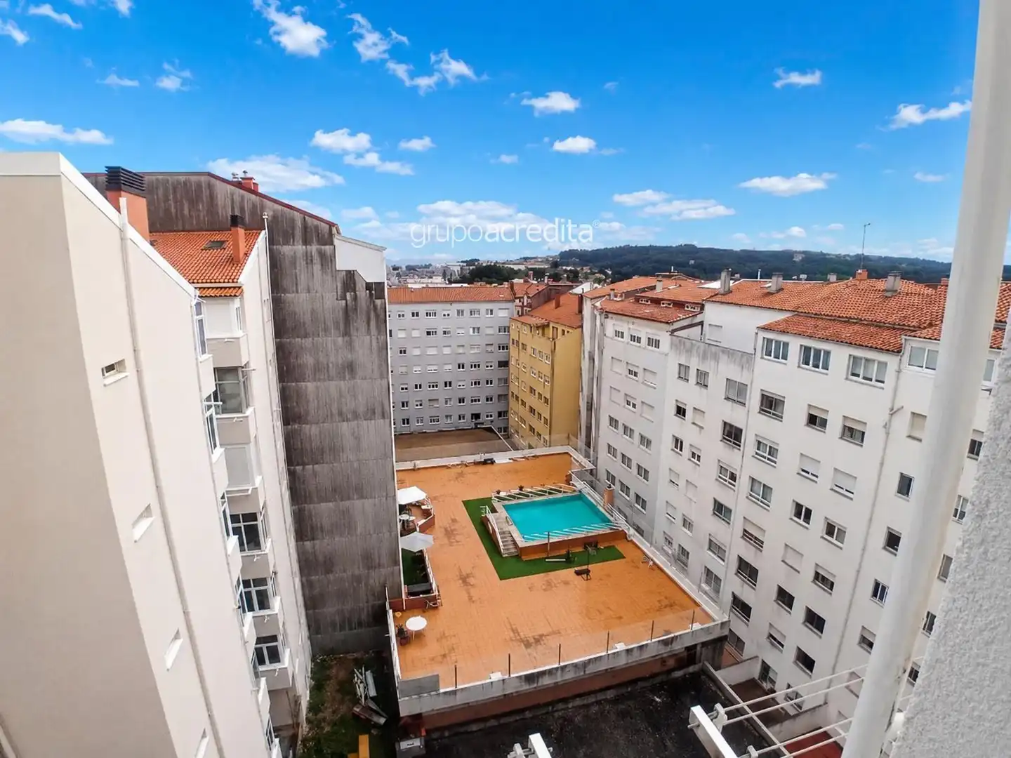 Vista exterior de Piso en venta en Santiago de Compostela  con Calefacción y Parquet