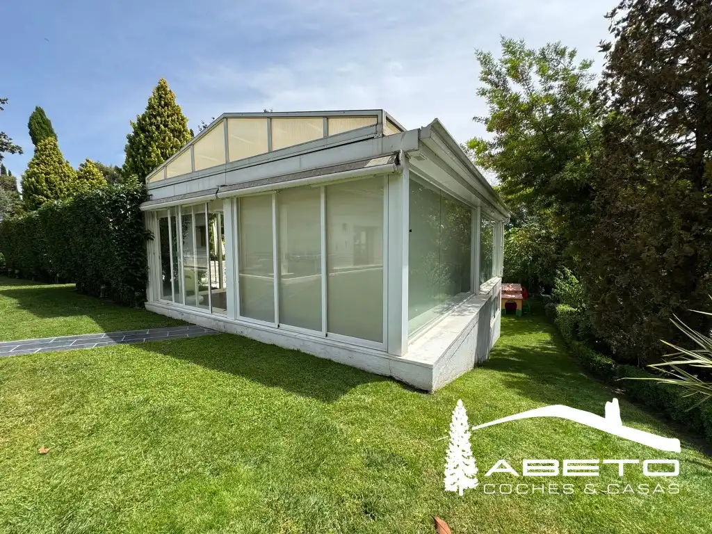Vista exterior de Casa o chalet en venta en Madrid