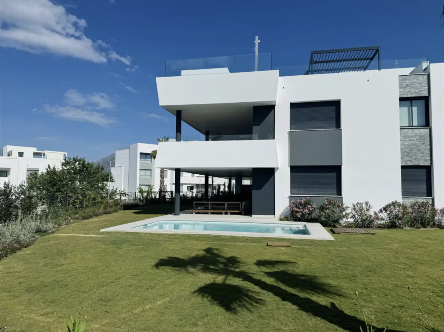 Apartament amb piscina en venda a Nueva Andalucía