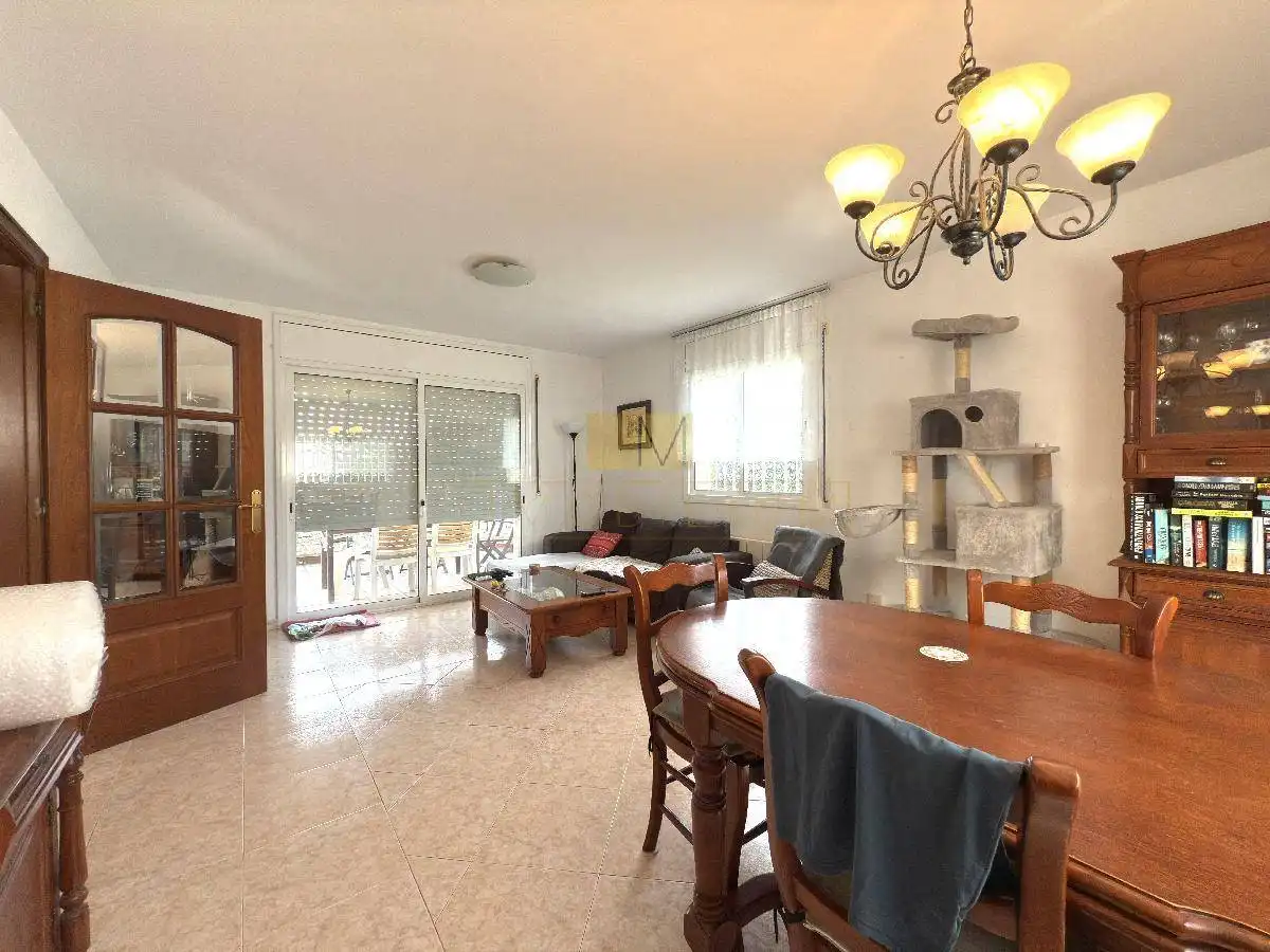 Living room of Houses for sale in Sant Pere de Ribes  with Air Conditioner, Heating and Private garden
