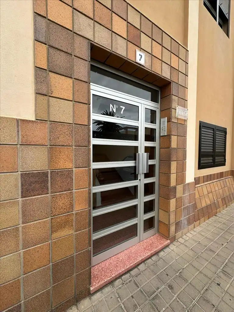 Vista exterior de Piso en venta en La Garita - Marpequeña