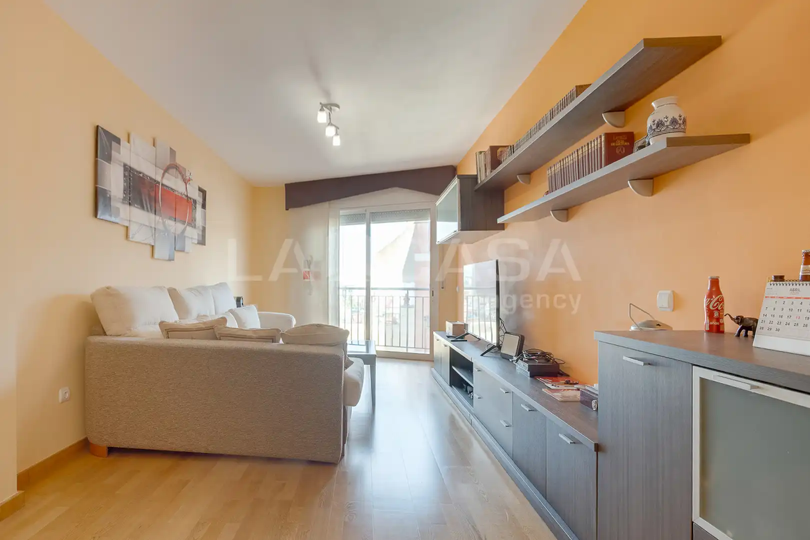 Sala de estar de Piso en venta en Santa Coloma de Gramenet con Calefacción, Terraza y Trastero