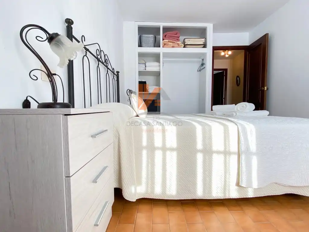 Dormitori de Casa o xalet en venda en Ribeira amb Jardí privat i Forn