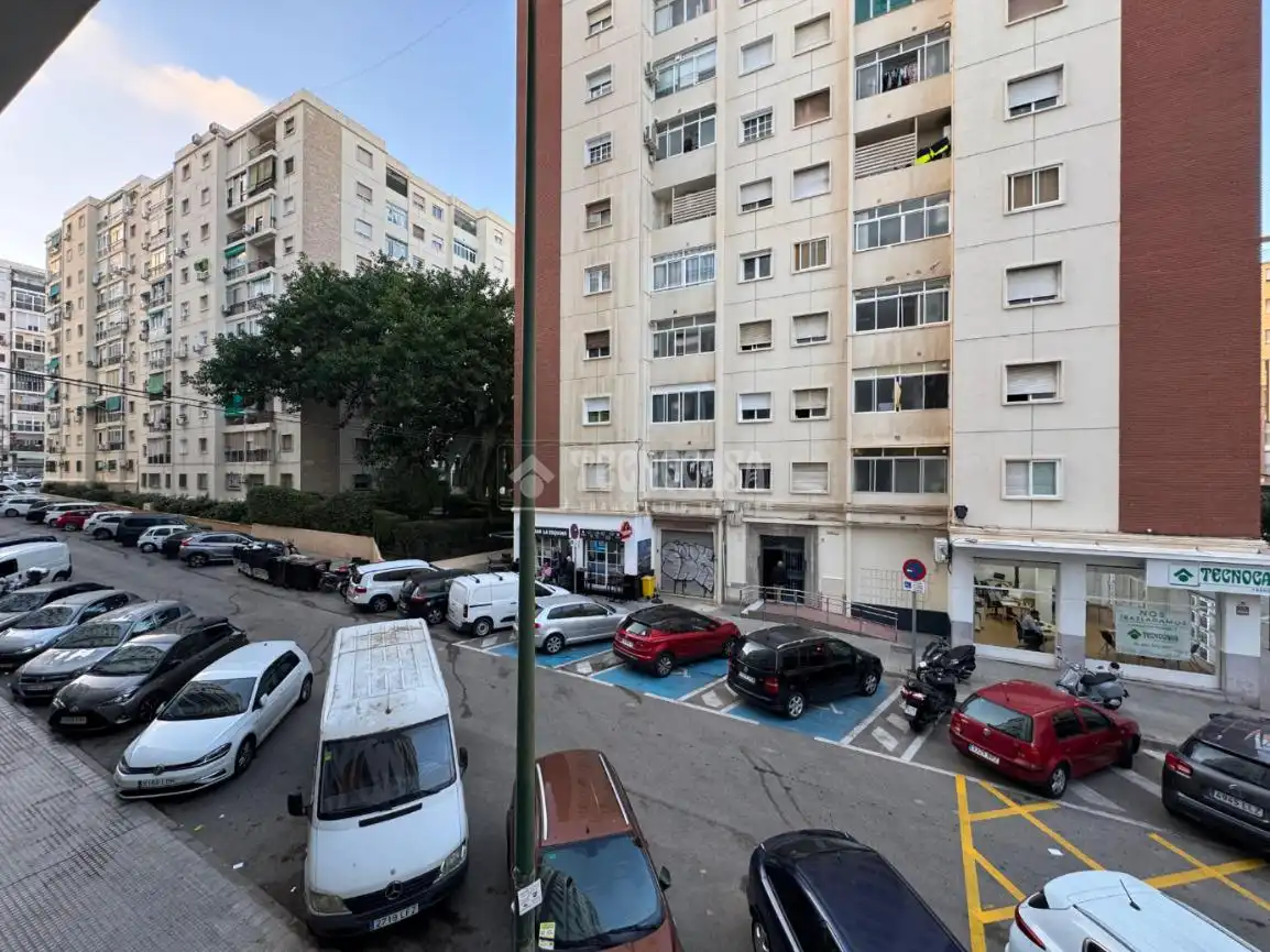 Vista exterior de Oficina en venta en Málaga