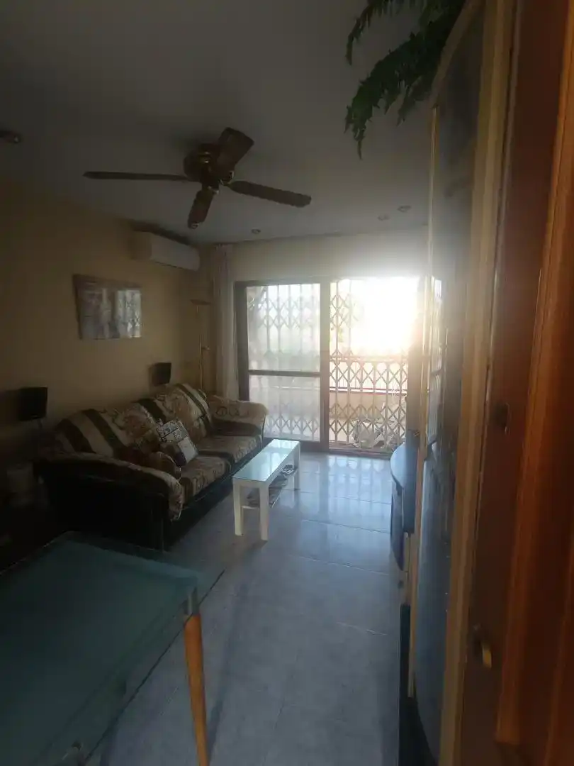 Sala d'estar de Apartament de lloguer en San Javier amb Aire condicionat