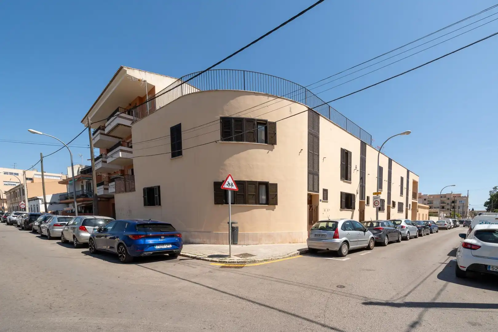 Vista exterior de Casa adosada en venda en  Palma de Mallorca amb Aire condicionat, Calefacció i Terrassa