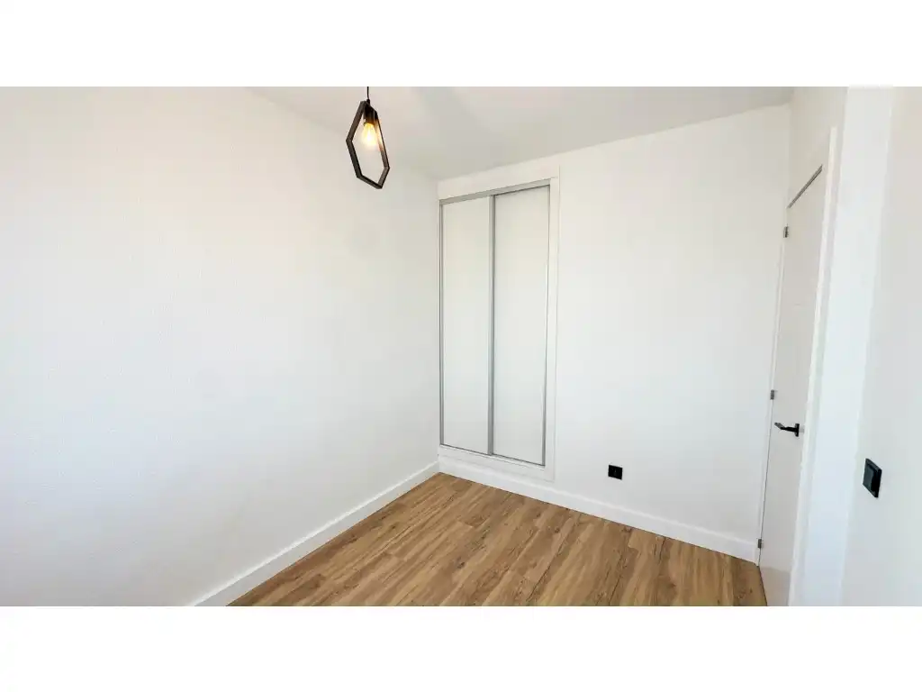Dormitori de Casa o xalet en venda en Orihuela amb Aire condicionat, Jardí privat i Terrassa