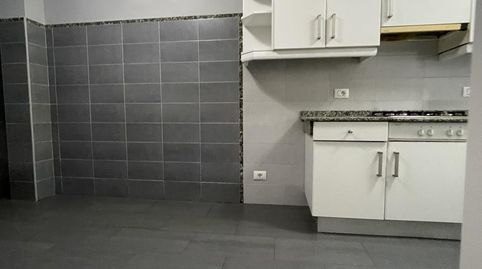 Foto 5 von Einfamilien-Reihenhaus zur Miete in Liáns, Oleiros