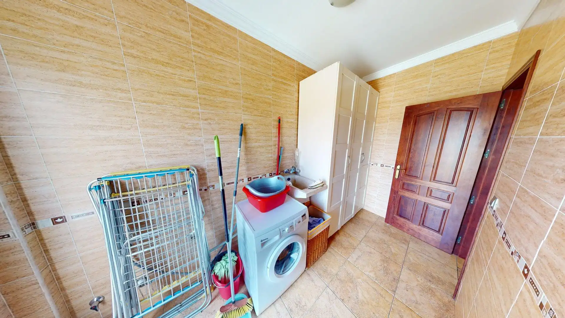 Houses for sale in Colmenar  with Air Conditioner, Heating and Private garden