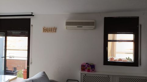 ¡Precioso dúplex de 90 m² con 4 hab, balcón y parking en Canovelles!, imatge 3