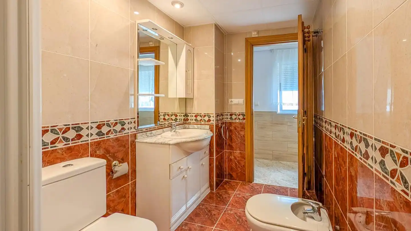 Bathroom of Flat for sale in Santa Pola  with Air Conditioner, Heating and Terrace