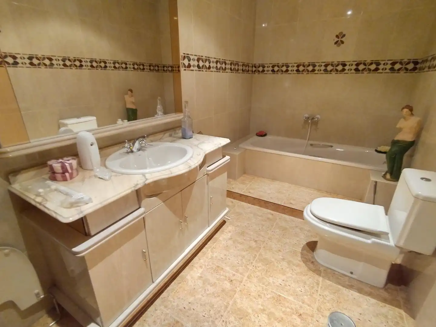 Baño de Casa o chalet en venta en Barrax con Calefacción y Terraza