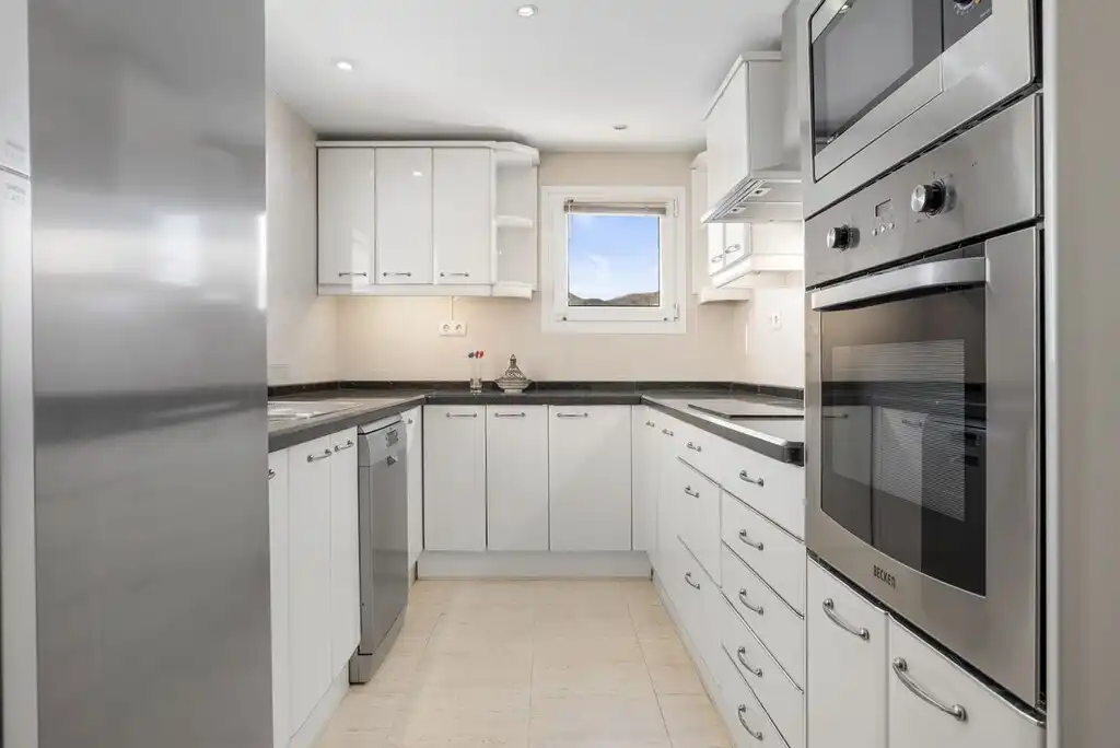 Küche von Maisonette zum Verkauf in Torremolinos mit Klimaanlage, Terrasse und Möbliert