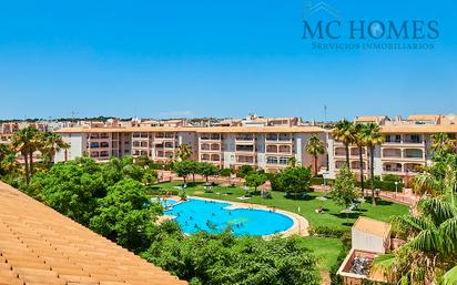 Vista exterior de Pis de lloguer en Orihuela amb Aire condicionat, Terrassa i Piscina