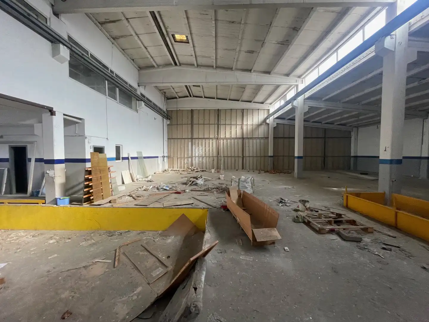 Industrial buildings for sale in Pineda de Mar  with Alarm