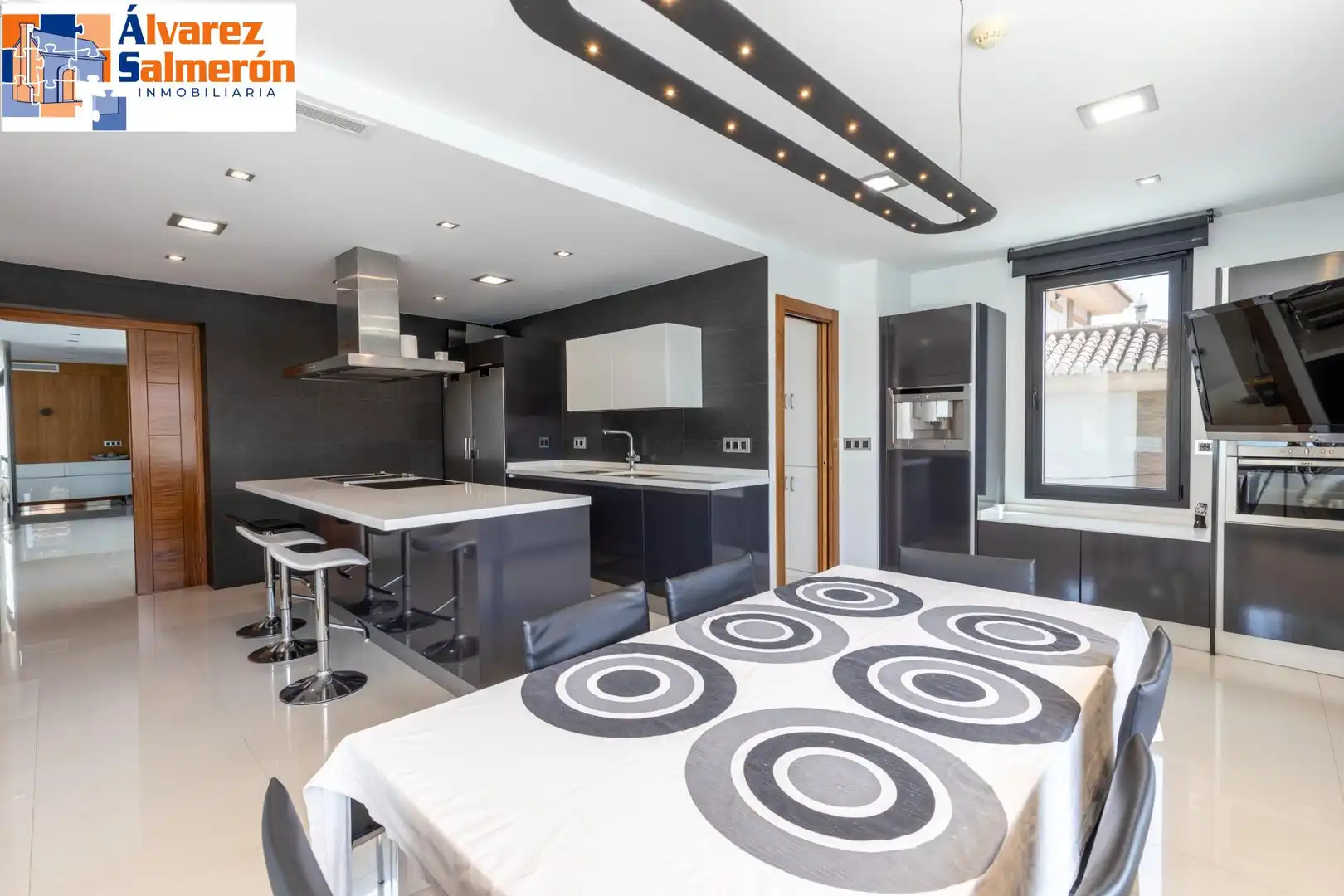 Chalet con piscina en venta en Urbanizacion EL CARMELO, imagen 19