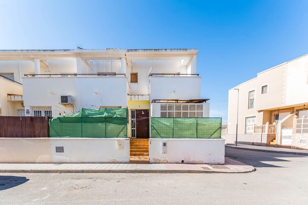 Casa adosada en venda a C/ P1 de la UE VI-5 el Viso, San Isidro - Campohermoso