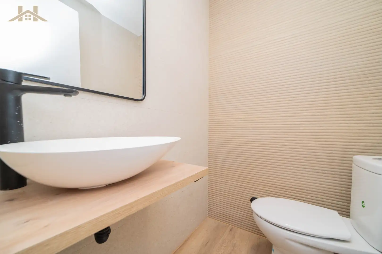 Bathroom of Flat for sale in Móstoles  with Air Conditioner, Heating and Terrace
