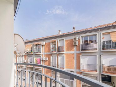 Piso con balcón en venta en Calle VIRGEN DE LAS NIEVES