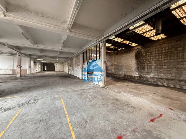 Nave industrial en Alquiler en Zamudio