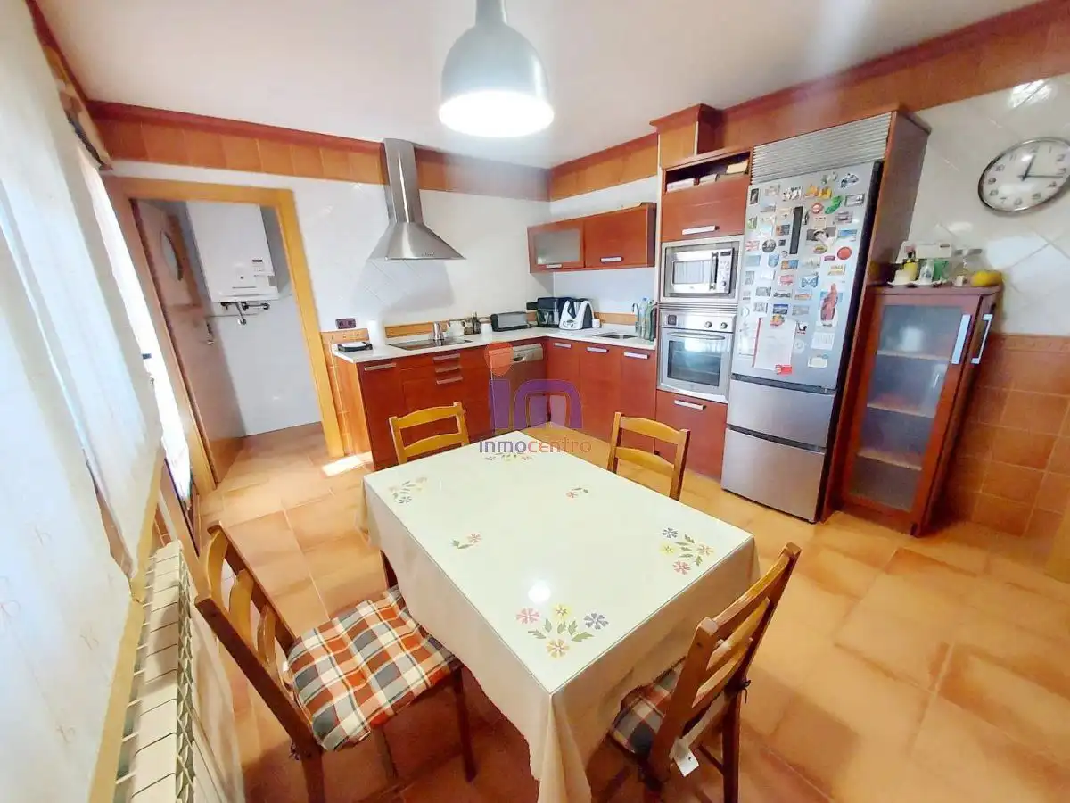 Chalet con piscina en venta en Valdepeñas, imagen 5