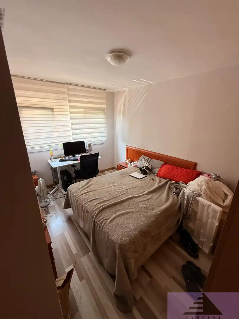 Dormitori de Pis en venda en Madrid amb Calefacció, Terrassa i Traster