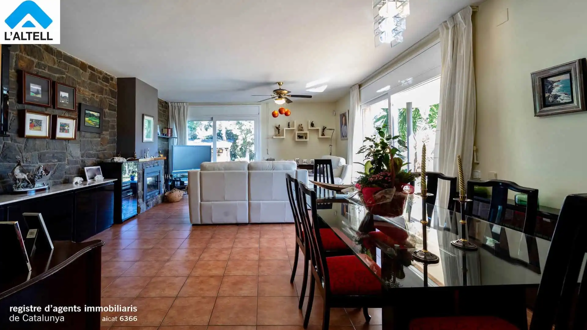 Esszimmer von Haus oder Chalet zum Verkauf in L'Ametlla del Vallès mit Klimaanlage, Heizung und Privatgarten