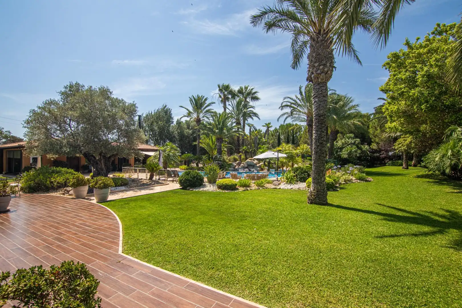 Jardín de Casa o chalet en venta en Elche / Elx con Aire acondicionado, Calefacción y Jardín privado