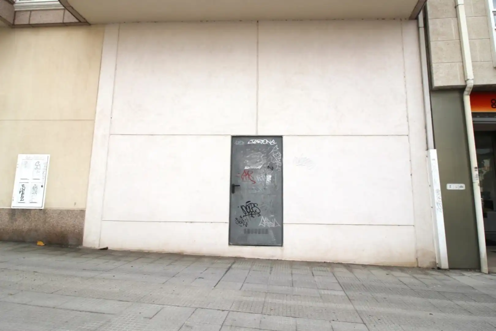 Vista exterior de Local en venta en Betanzos