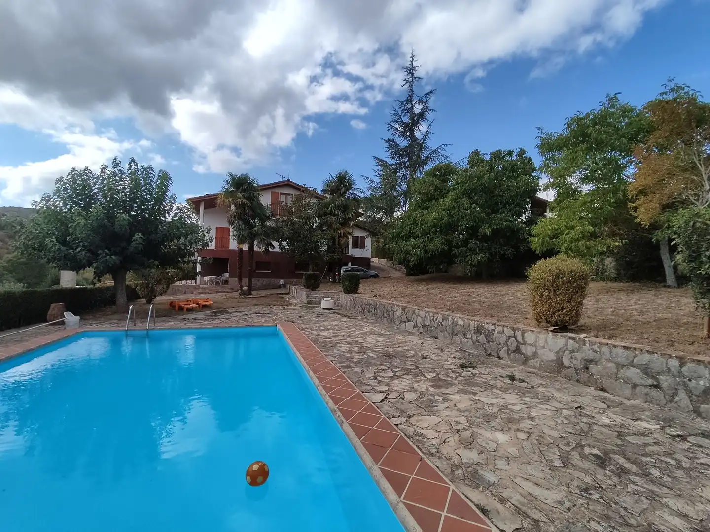 Piscina de Casa o xalet en venda en Iruña Oka / Iruña de Oca amb Jardí privat, Traster i Piscina