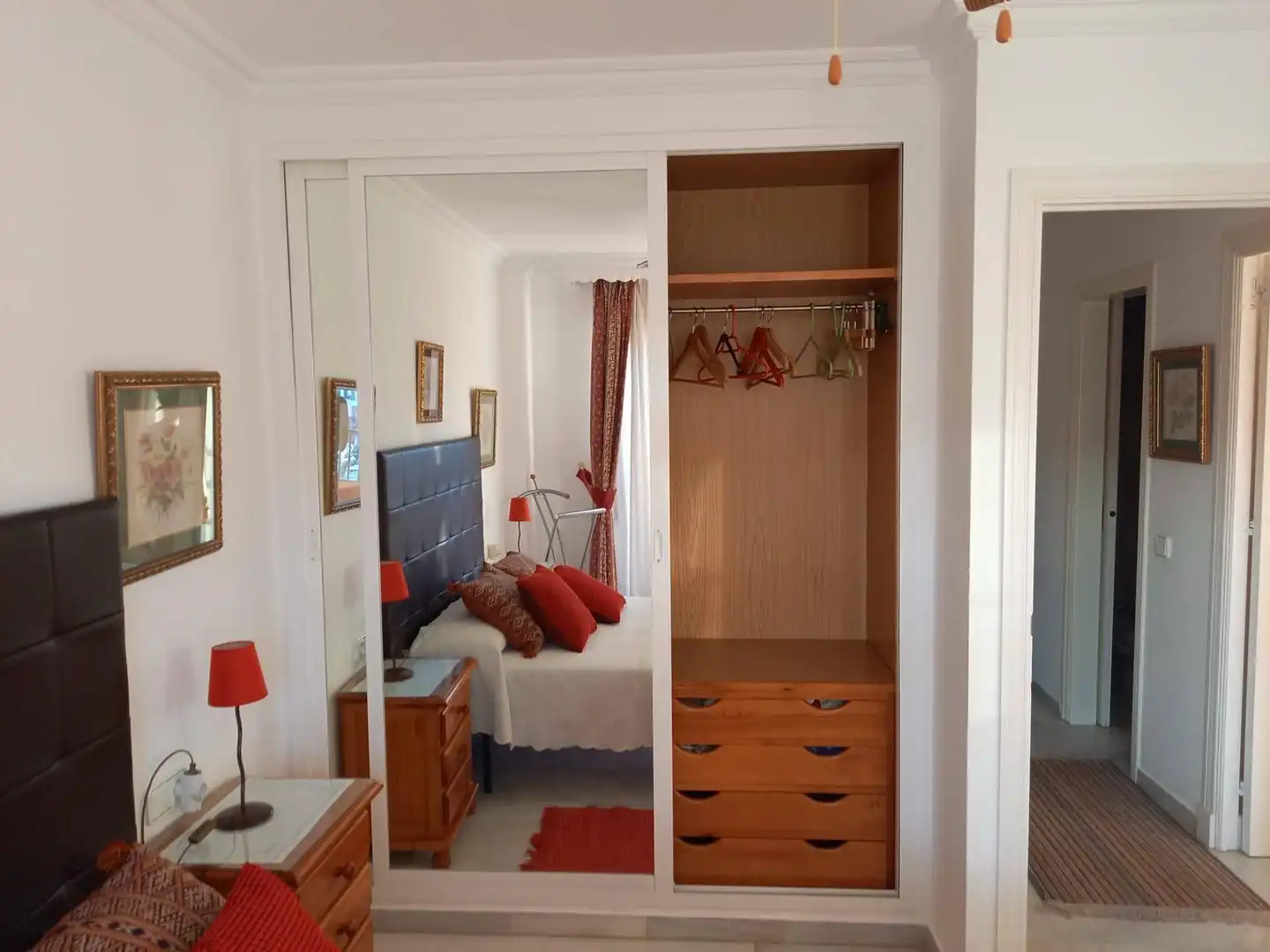 Schlafzimmer von Einfamilien-Reihenhaus zur Miete in Algeciras